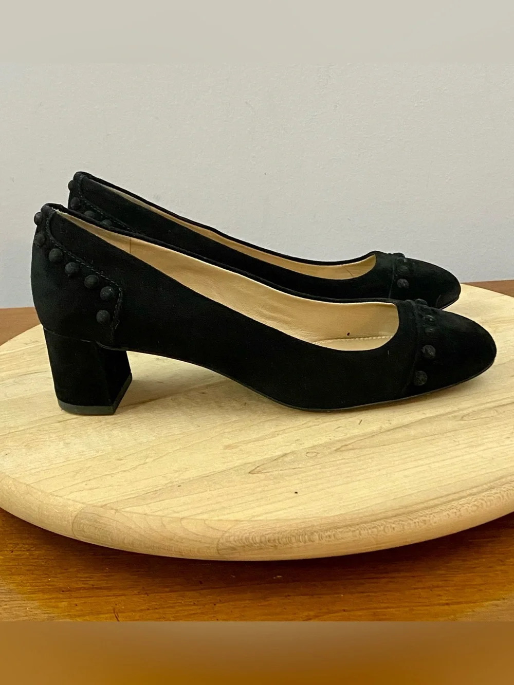 Tory Burch Colt Black Suede Studded Block Heel Pumps Round Toe Shoes Size 7M‎